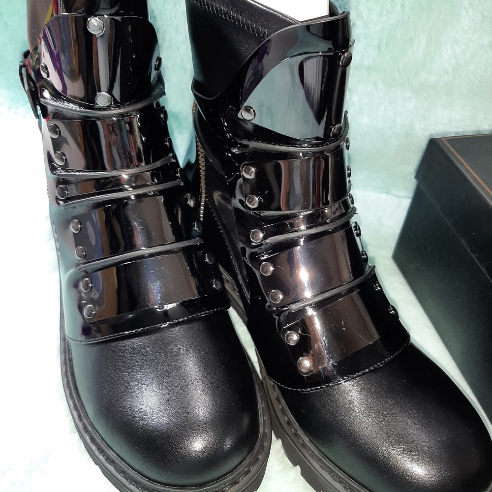 👢BRAND NEW AZALEA WANG -FUNK- BOOTIES